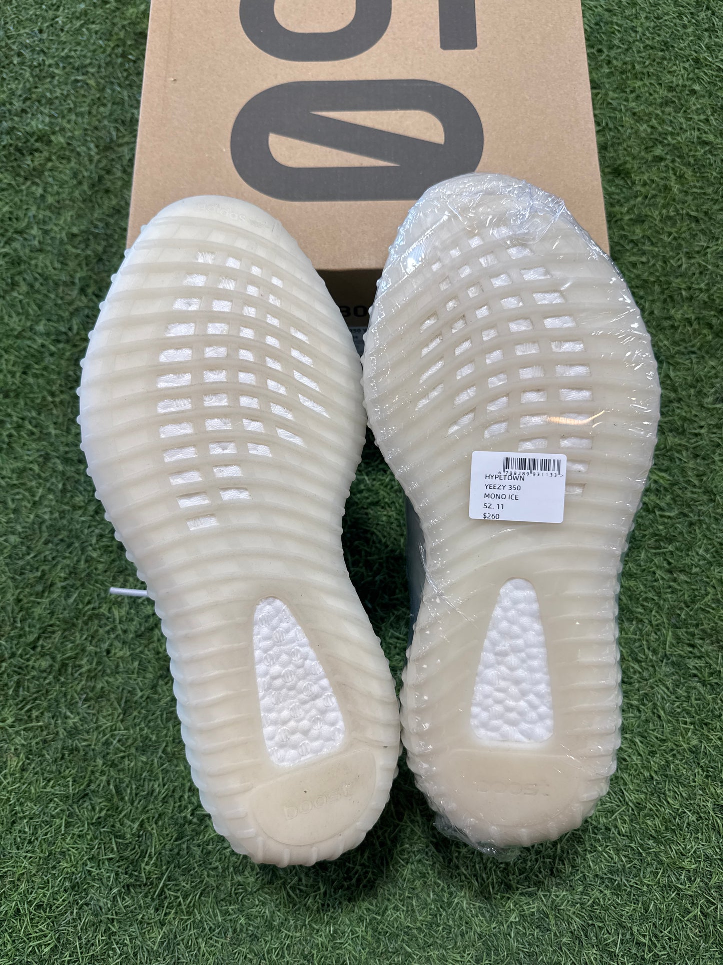 YEEZY 350 MONO ICE SZ. 11 (PO)