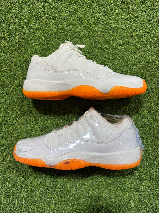 Jordan 11 Low 'Citrus' SZ. 6.5Y (Small Mark)