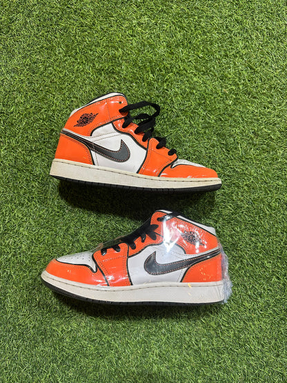 RETRO 1 MID TURF ORNG SZ. 5.5Y (PO)