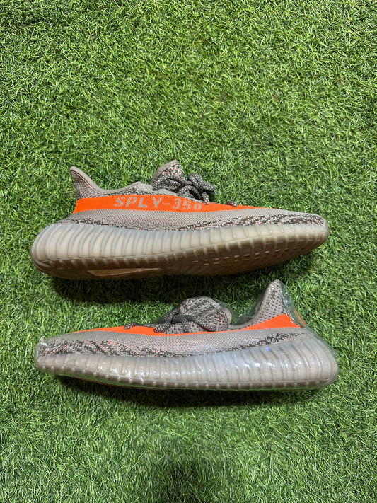 YEEZY 350 BELUGA V2 SZ. 10 (PO)