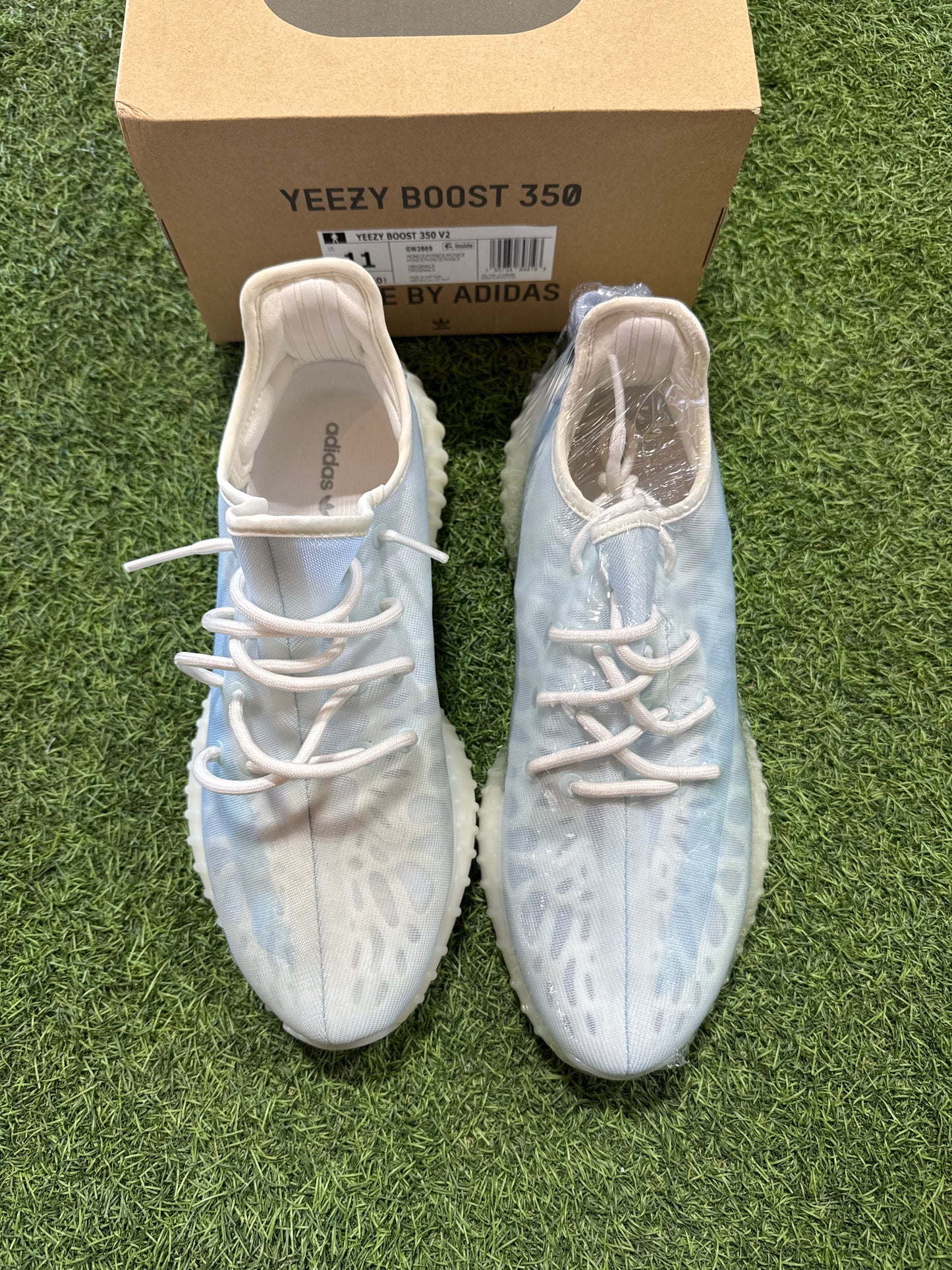 YEEZY 350 MONO ICE SZ. 11 (PO)