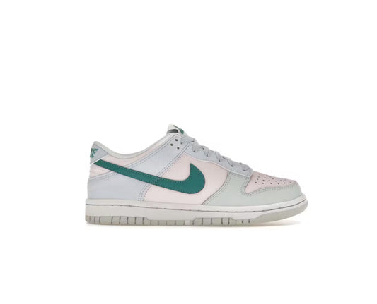 MINERAL TEAL DUNK LOW SZ. 7Y (New)