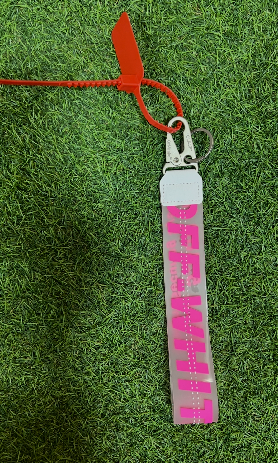 OFFWHITE KEYCHAINS