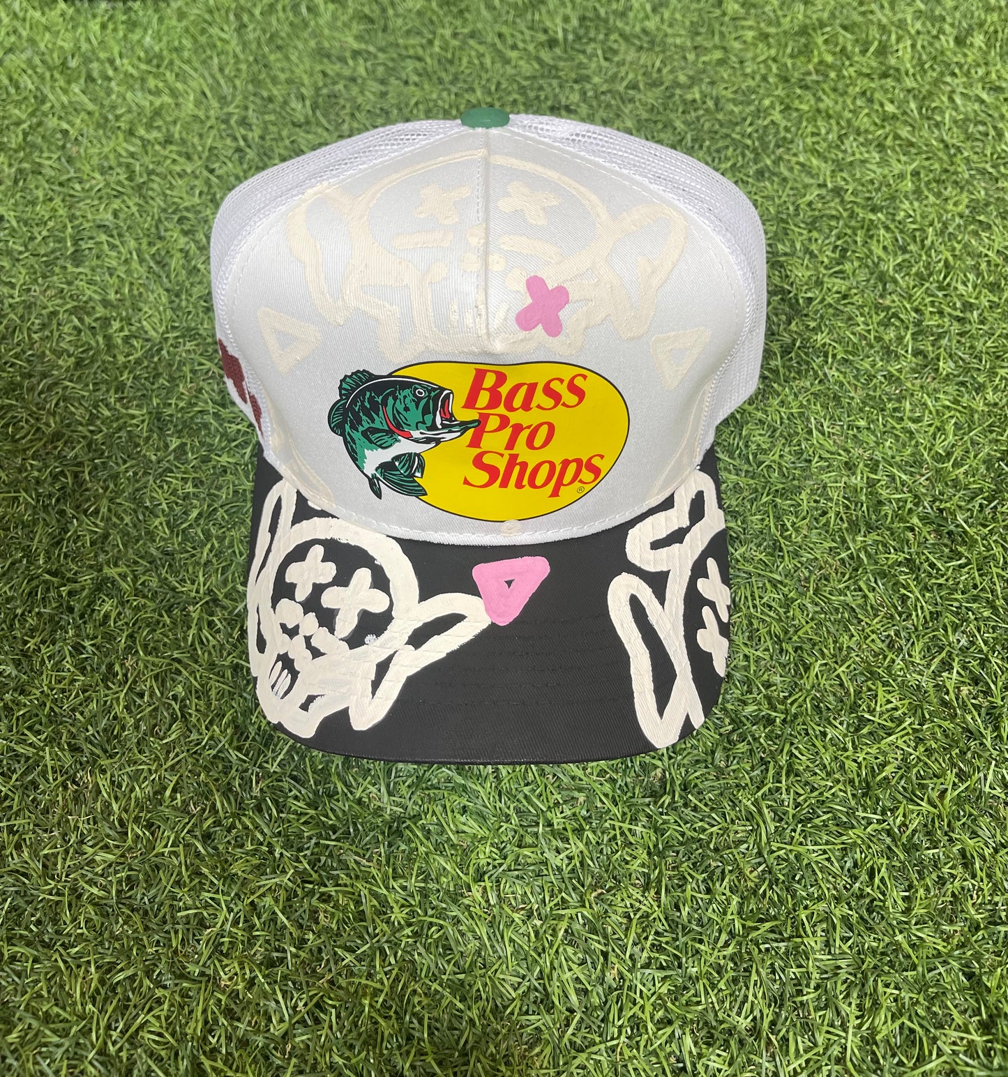 BASS PRO SHOP CUSTOM TRUCKER HATS (New)